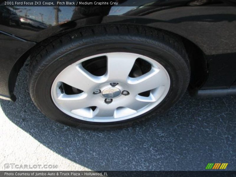 Pitch Black / Medium Graphite Grey 2001 Ford Focus ZX3 Coupe