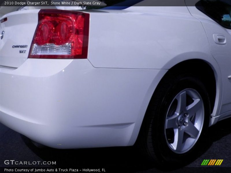 Stone White / Dark Slate Gray 2010 Dodge Charger SXT