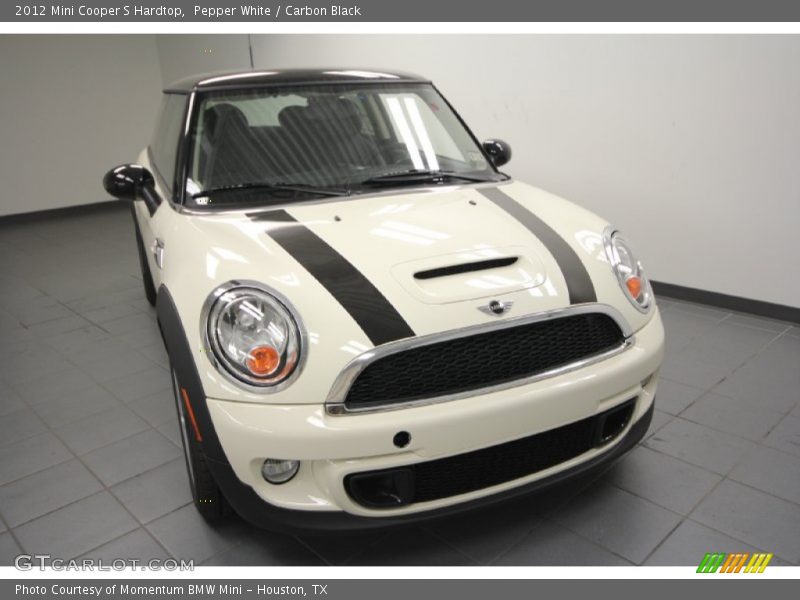 Pepper White / Carbon Black 2012 Mini Cooper S Hardtop