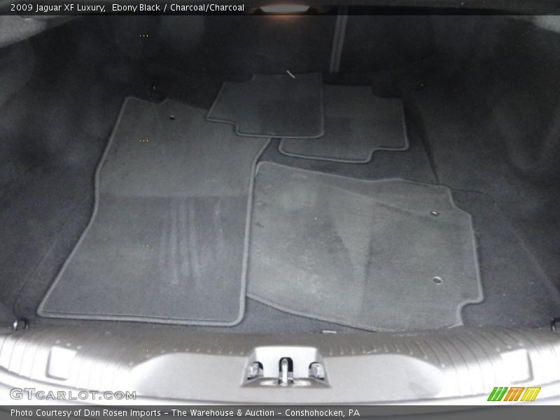 Ebony Black / Charcoal/Charcoal 2009 Jaguar XF Luxury