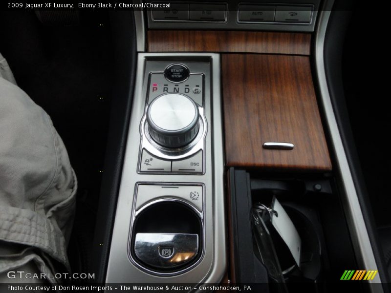 Ebony Black / Charcoal/Charcoal 2009 Jaguar XF Luxury