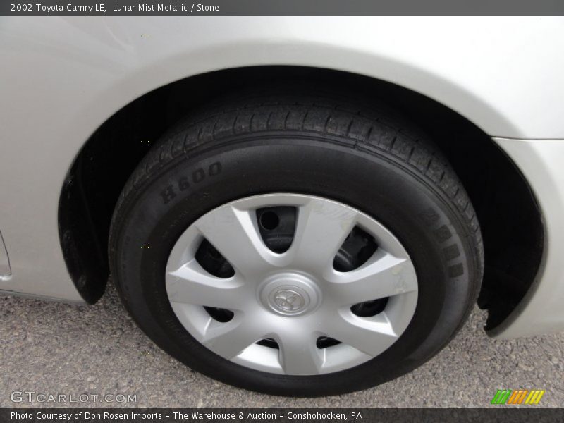 Lunar Mist Metallic / Stone 2002 Toyota Camry LE