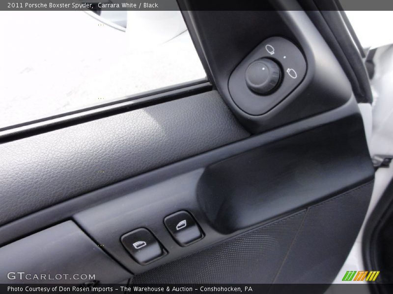 Controls of 2011 Boxster Spyder