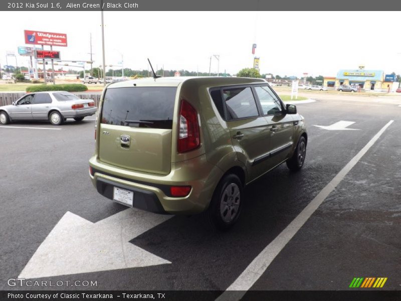 Alien Green / Black Cloth 2012 Kia Soul 1.6