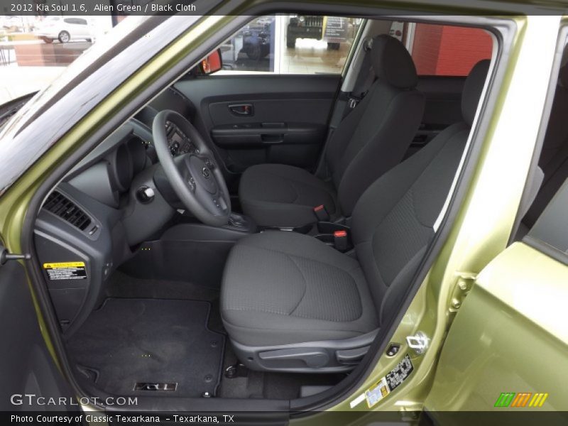 Alien Green / Black Cloth 2012 Kia Soul 1.6