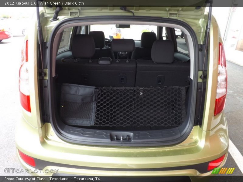Alien Green / Black Cloth 2012 Kia Soul 1.6
