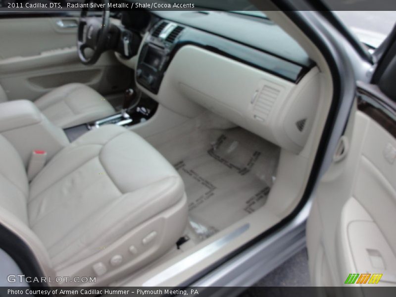 Radiant Silver Metallic / Shale/Cocoa Accents 2011 Cadillac DTS