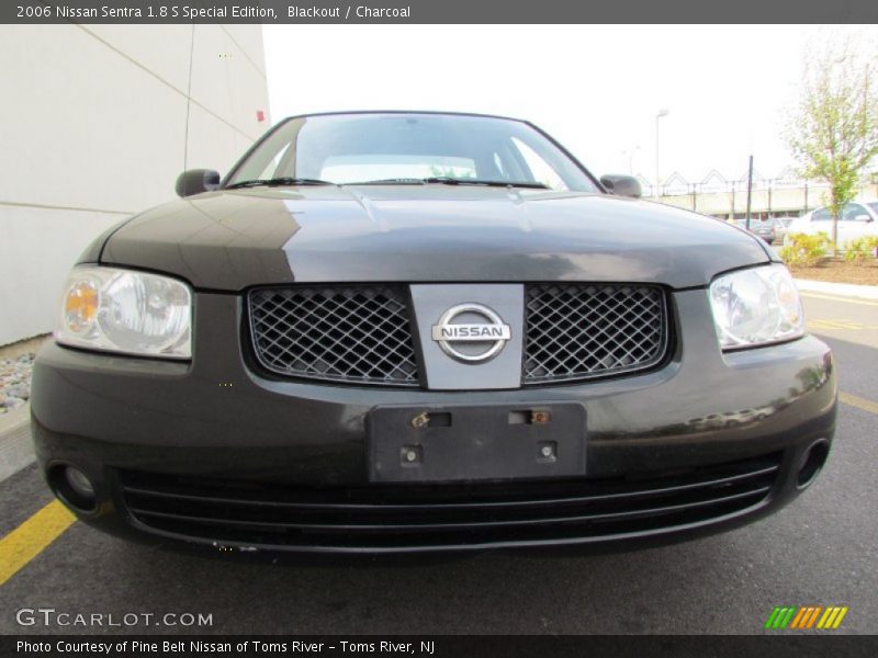 Blackout / Charcoal 2006 Nissan Sentra 1.8 S Special Edition