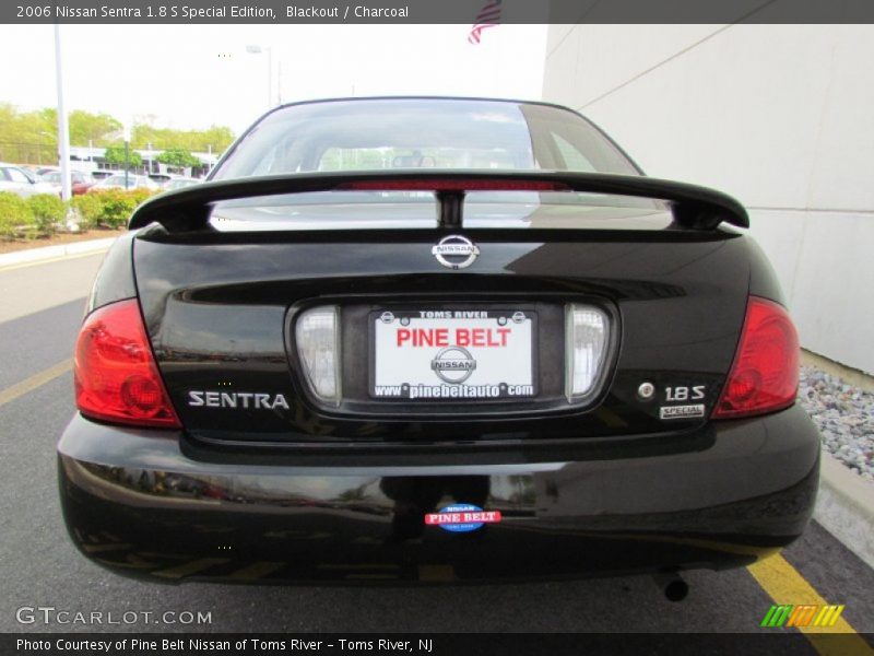 Blackout / Charcoal 2006 Nissan Sentra 1.8 S Special Edition