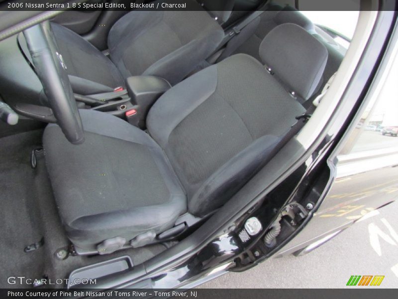 Blackout / Charcoal 2006 Nissan Sentra 1.8 S Special Edition