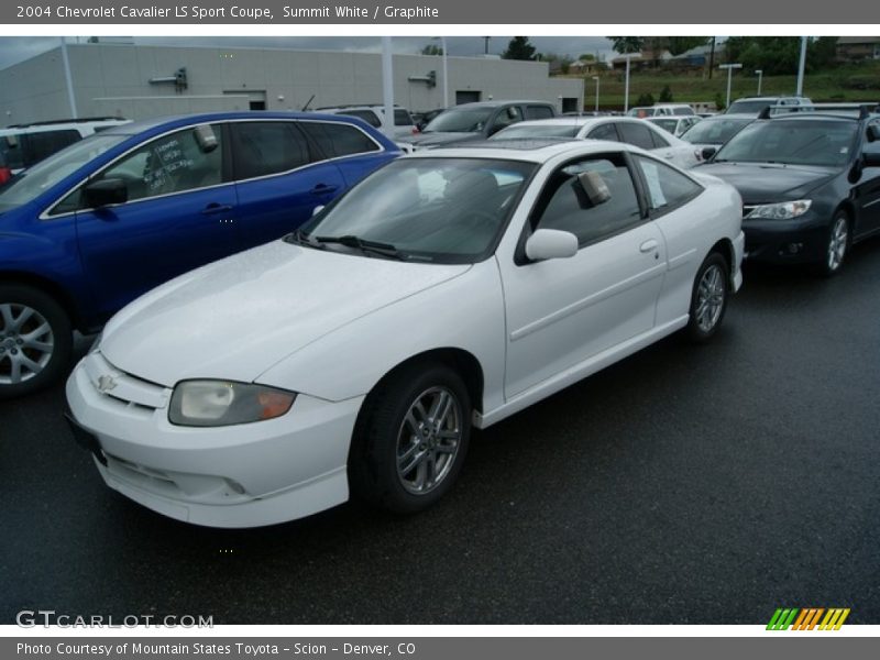 Summit White / Graphite 2004 Chevrolet Cavalier LS Sport Coupe