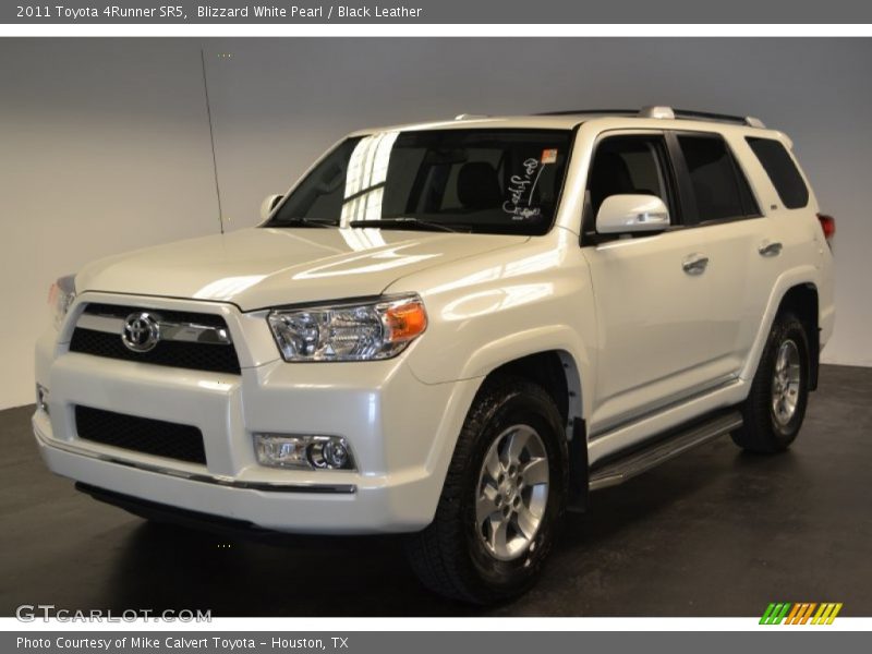 Blizzard White Pearl / Black Leather 2011 Toyota 4Runner SR5