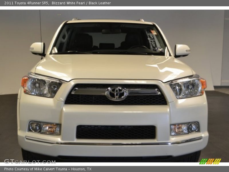 Blizzard White Pearl / Black Leather 2011 Toyota 4Runner SR5