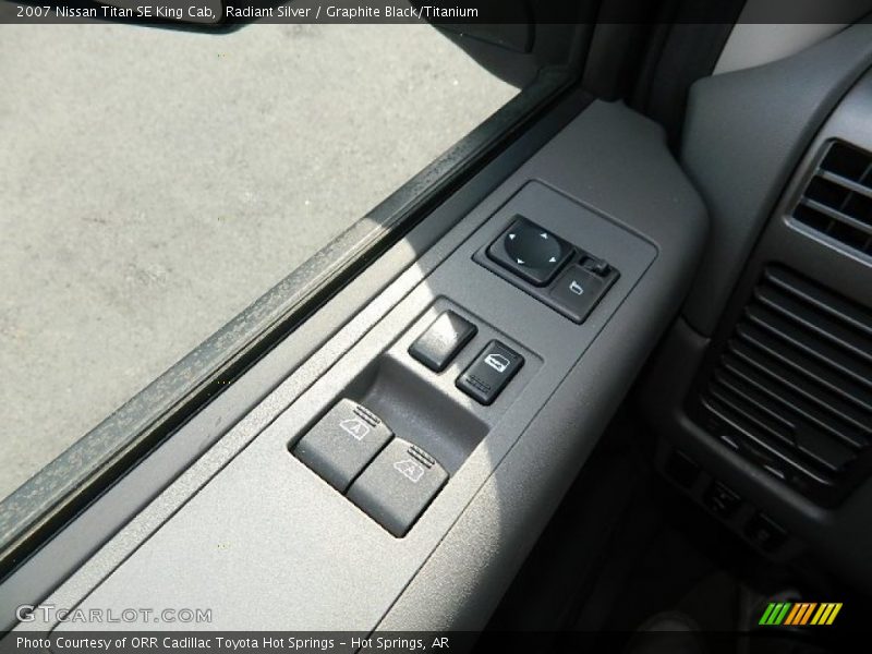 Radiant Silver / Graphite Black/Titanium 2007 Nissan Titan SE King Cab