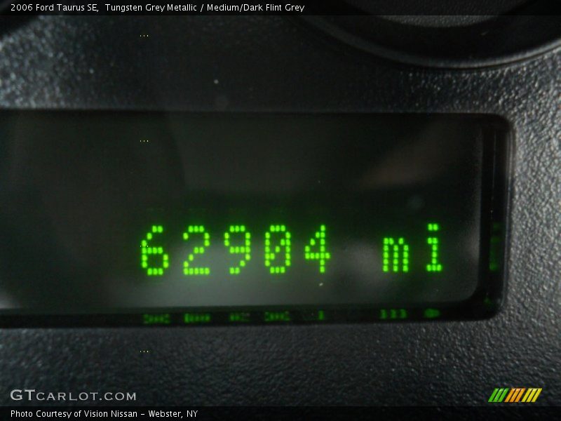 Tungsten Grey Metallic / Medium/Dark Flint Grey 2006 Ford Taurus SE