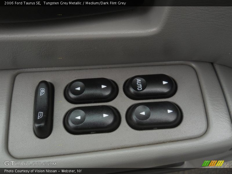 Tungsten Grey Metallic / Medium/Dark Flint Grey 2006 Ford Taurus SE