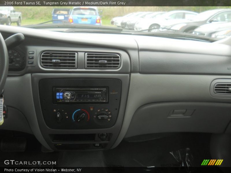 Tungsten Grey Metallic / Medium/Dark Flint Grey 2006 Ford Taurus SE