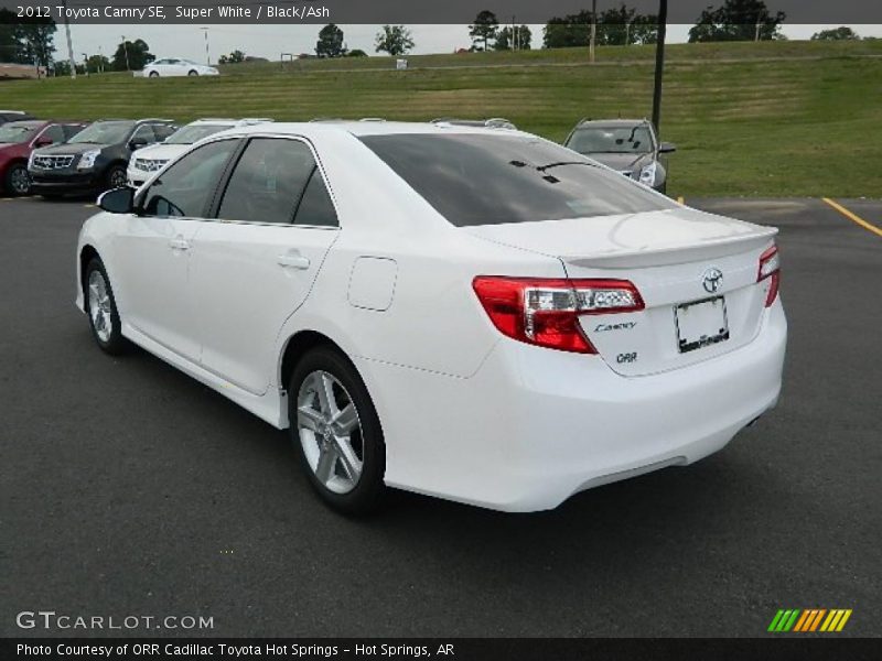 Super White / Black/Ash 2012 Toyota Camry SE