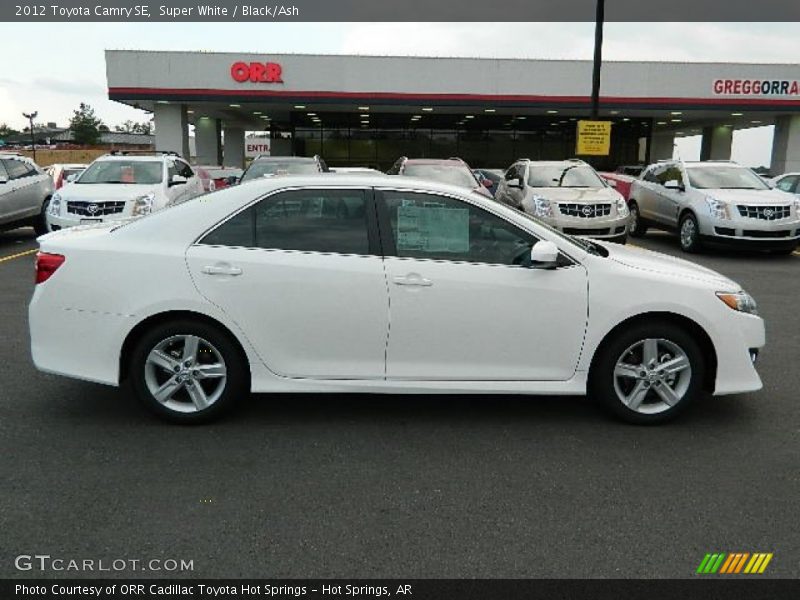 Super White / Black/Ash 2012 Toyota Camry SE