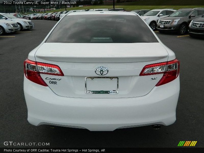 Super White / Black/Ash 2012 Toyota Camry SE