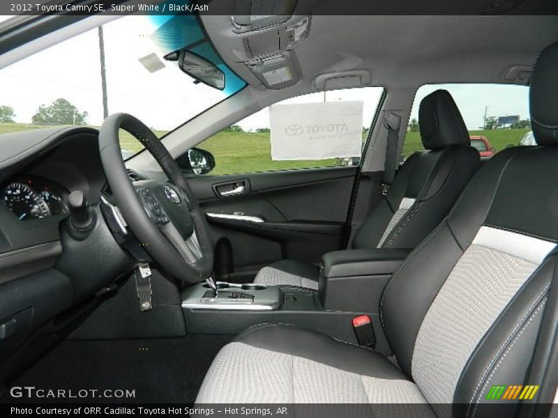 Super White / Black/Ash 2012 Toyota Camry SE