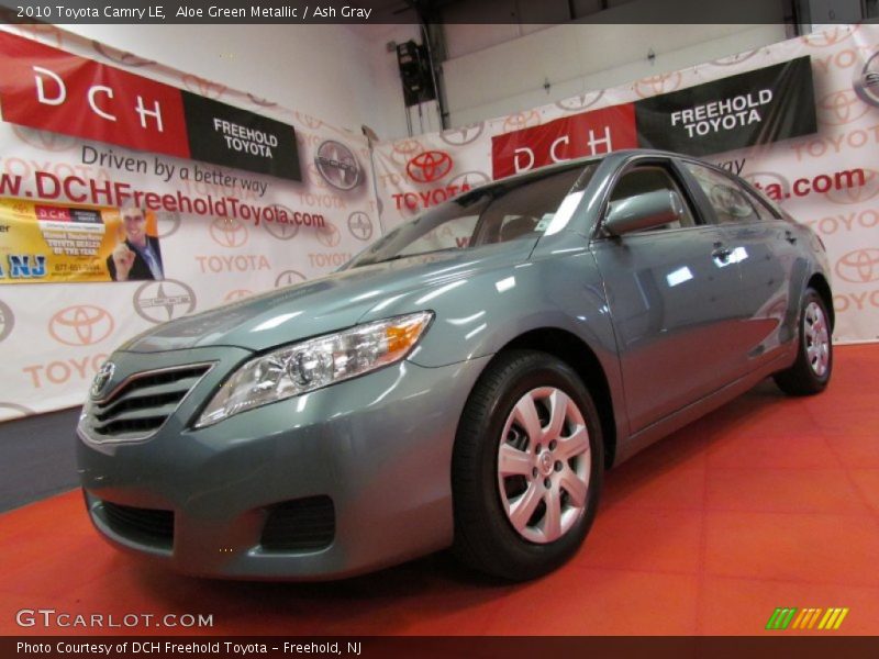 Aloe Green Metallic / Ash Gray 2010 Toyota Camry LE