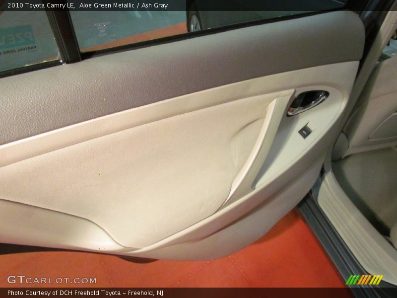 Aloe Green Metallic / Ash Gray 2010 Toyota Camry LE