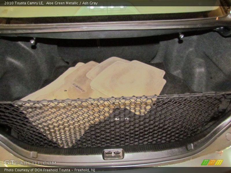 Aloe Green Metallic / Ash Gray 2010 Toyota Camry LE
