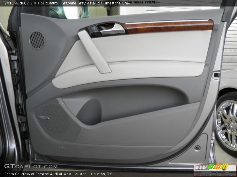 Graphite Grey Metallic / Limestone Grey 2011 Audi Q7 3.0 TFSI quattro