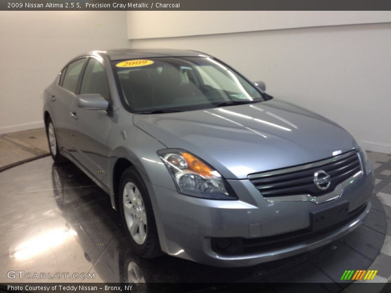 Precision Gray Metallic / Charcoal 2009 Nissan Altima 2.5 S