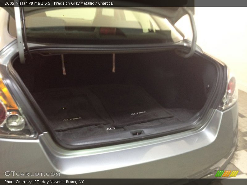 Precision Gray Metallic / Charcoal 2009 Nissan Altima 2.5 S
