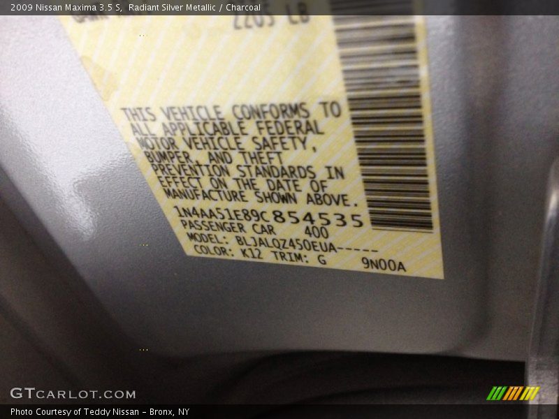 Radiant Silver Metallic / Charcoal 2009 Nissan Maxima 3.5 S