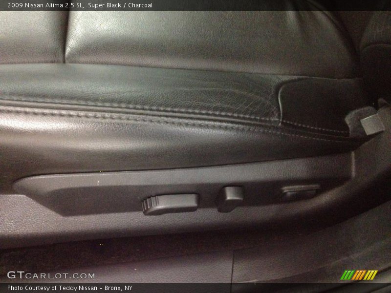 Super Black / Charcoal 2009 Nissan Altima 2.5 SL