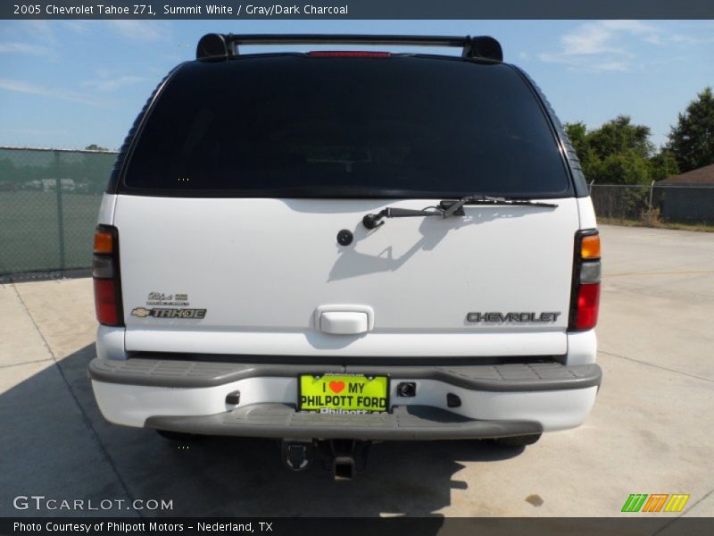 Summit White / Gray/Dark Charcoal 2005 Chevrolet Tahoe Z71