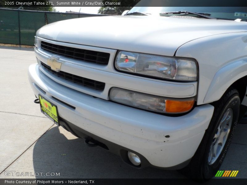 Summit White / Gray/Dark Charcoal 2005 Chevrolet Tahoe Z71