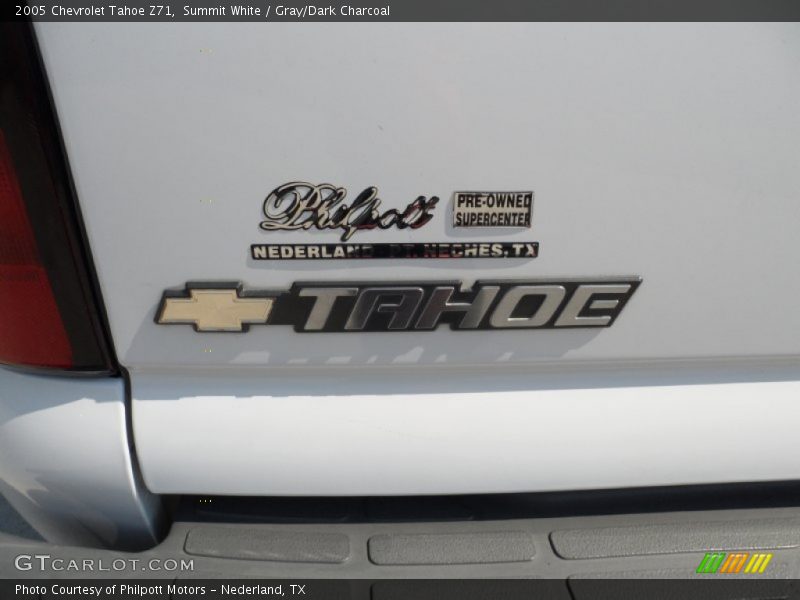 Summit White / Gray/Dark Charcoal 2005 Chevrolet Tahoe Z71