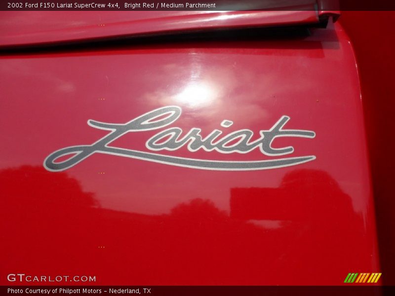 Bright Red / Medium Parchment 2002 Ford F150 Lariat SuperCrew 4x4