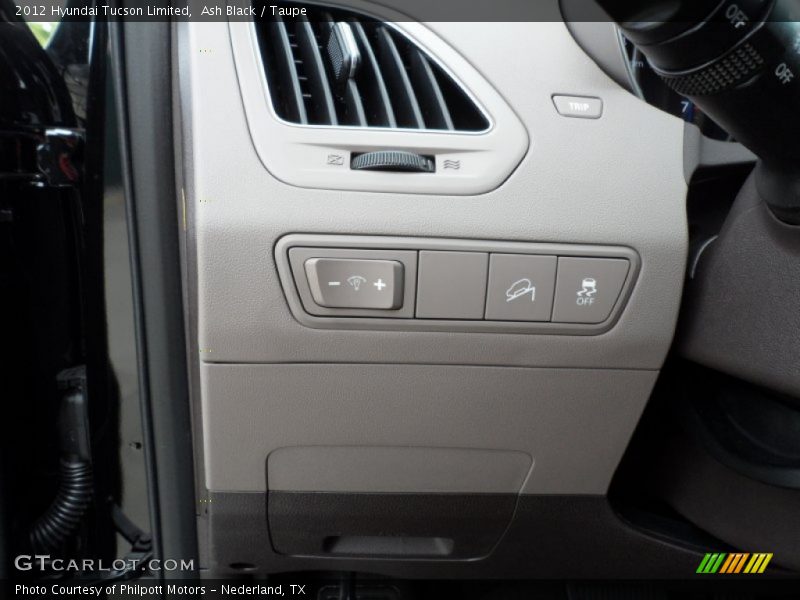 Ash Black / Taupe 2012 Hyundai Tucson Limited