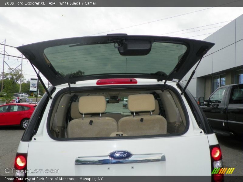 White Suede / Camel 2009 Ford Explorer XLT 4x4
