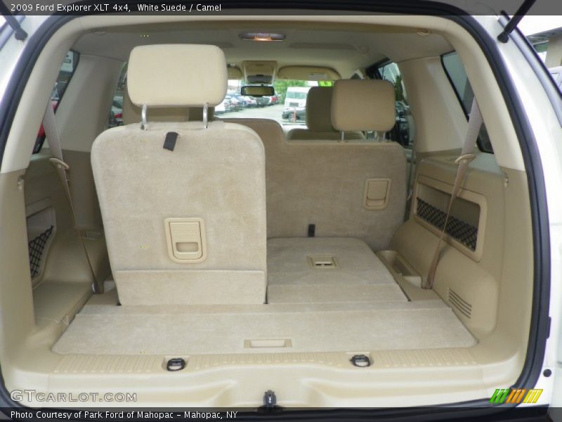 White Suede / Camel 2009 Ford Explorer XLT 4x4