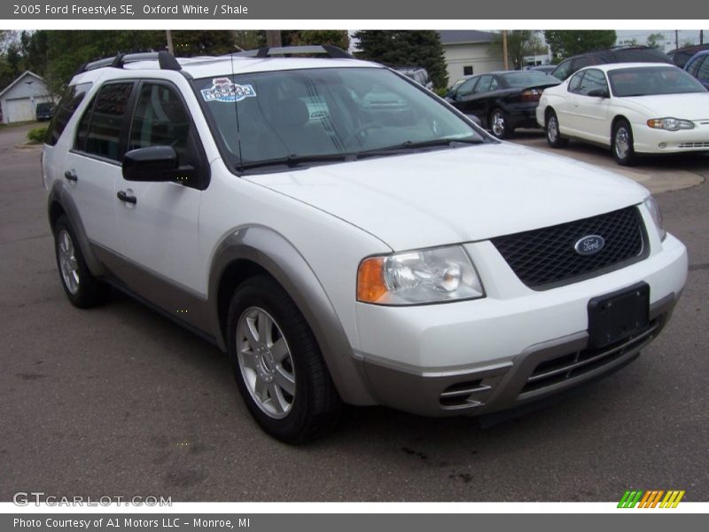 Oxford White / Shale 2005 Ford Freestyle SE
