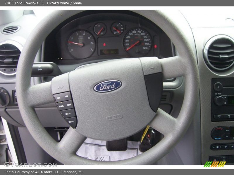 Oxford White / Shale 2005 Ford Freestyle SE
