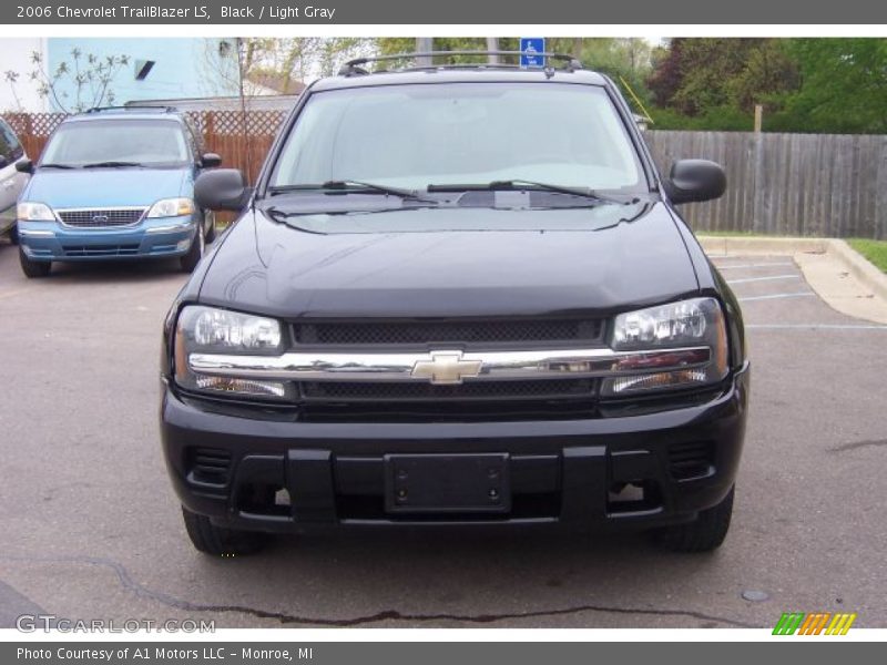 Black / Light Gray 2006 Chevrolet TrailBlazer LS