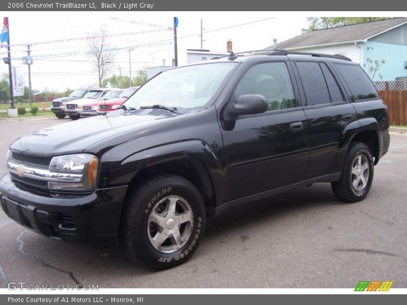 Black / Light Gray 2006 Chevrolet TrailBlazer LS