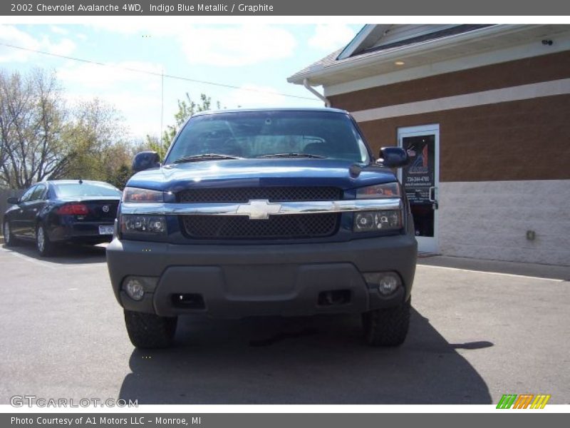 Indigo Blue Metallic / Graphite 2002 Chevrolet Avalanche 4WD