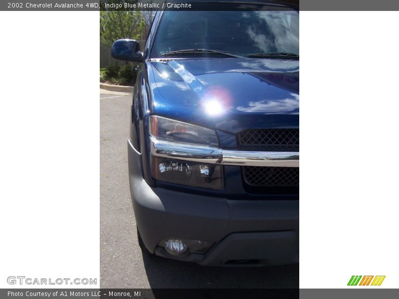 Indigo Blue Metallic / Graphite 2002 Chevrolet Avalanche 4WD