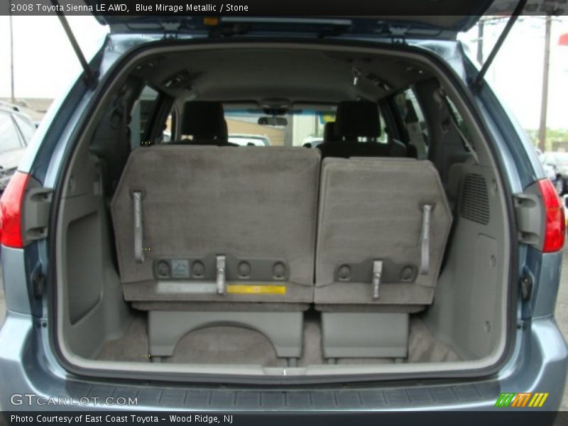  2008 Sienna LE AWD Trunk