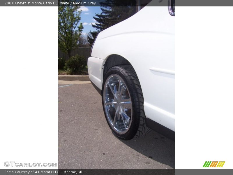 White / Medium Gray 2004 Chevrolet Monte Carlo LS