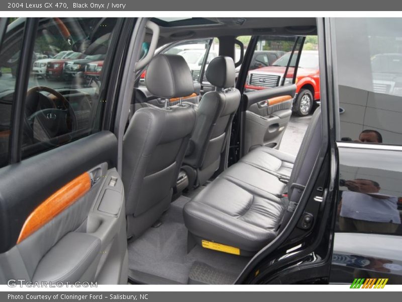 Black Onyx / Ivory 2004 Lexus GX 470