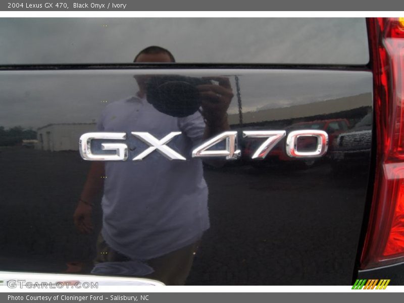 Black Onyx / Ivory 2004 Lexus GX 470